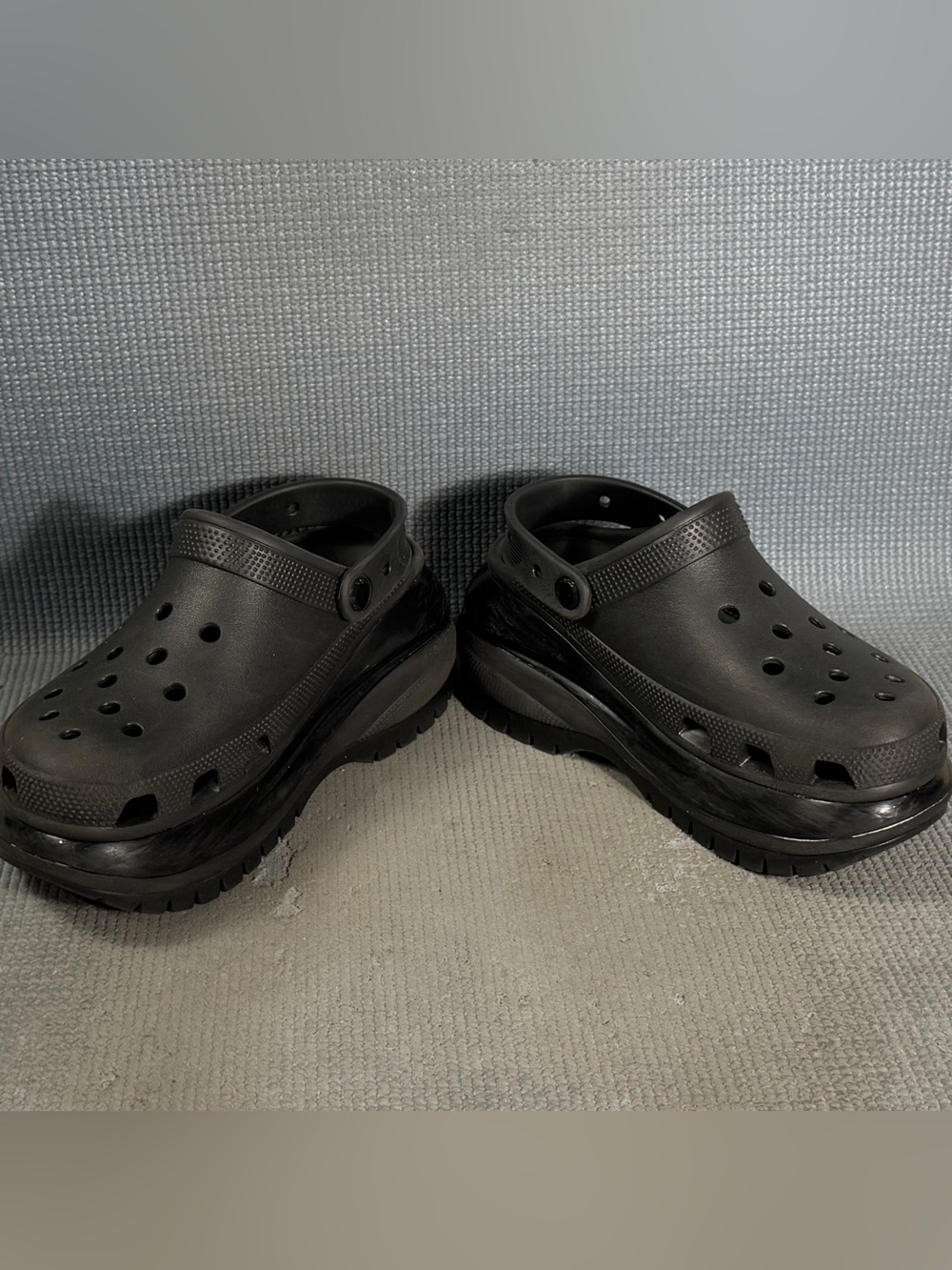 Crocs Classic Mega Crush Clog Thick Soled Sandals Women’s Size 7 - Picture 4 of 9